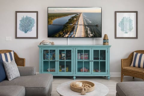 Luxury Orange Beach House | Pool | 5 min Walk to Beach | Bikes | Arcade | Gulf St Park