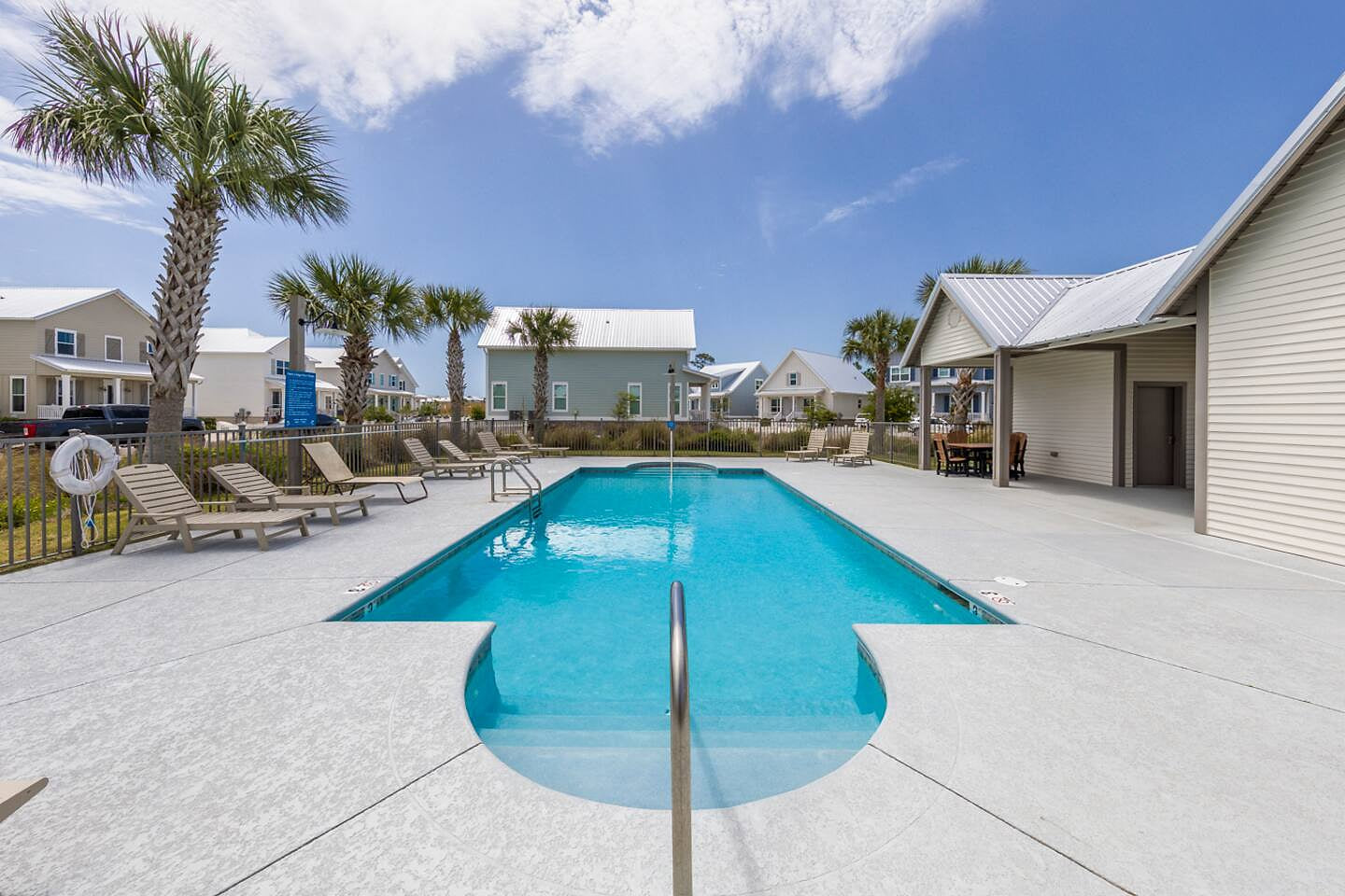 The Park's Edge private community pool is a beautiful pool just in front of the "Shipwrecked" home. Guests will love the fenced in pool with private access for only residents and guests.  There is also ample seating around the pool and restrooms.