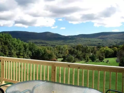 Manchester Sanctuary escape to Vermont!
