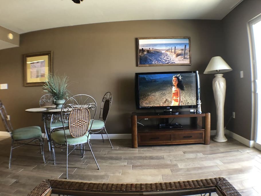 Living Room with New Floors - Pelican Isle - Breathtaking View - Okaloosa Island