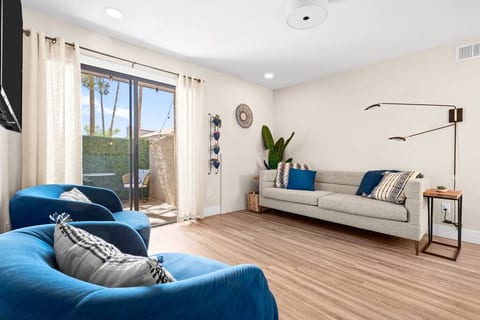 View from front door - seating for 5.  Plus comfy cushion for more lounging if desired!