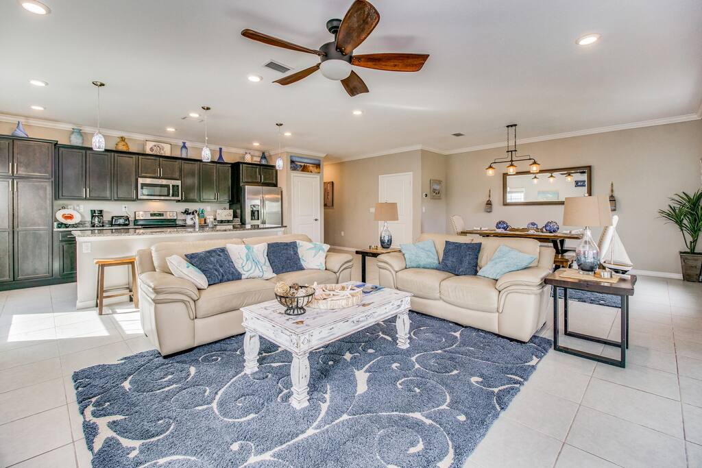 Family time abounds with our fully open main floor space. Double patio doors fully open to wonderful Florida sea air. - Luxury 4BD/4BA Villa in Exclusive Lost Key Resort! - Perdido Key