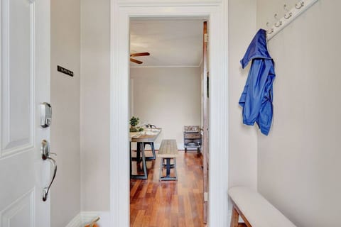 Front mudroom entry