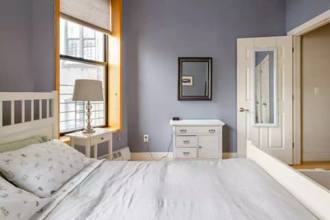 Bright, Renovated 1BR in Harlem Brownstone