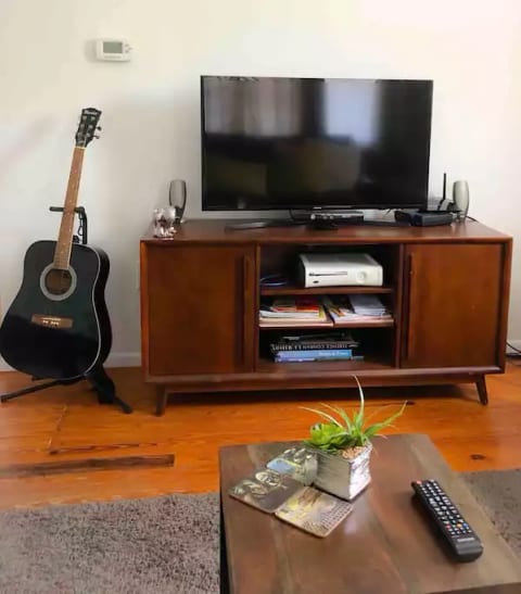 Adorable Casa - Close to beach & downtown