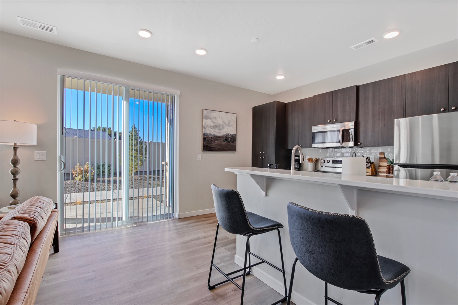 or-hounslow-way-or-stylish-2-bedroom-townhome-or-nampa-idaho-or/