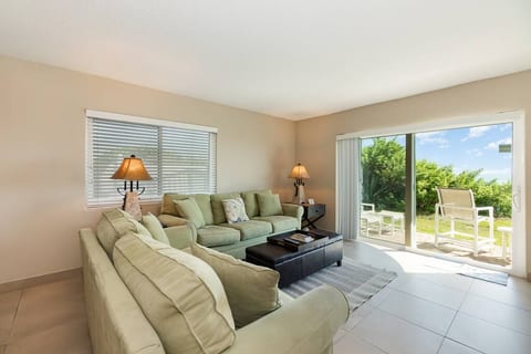 Coastal Escape-Oceanfront/First Floor/Heated Pool