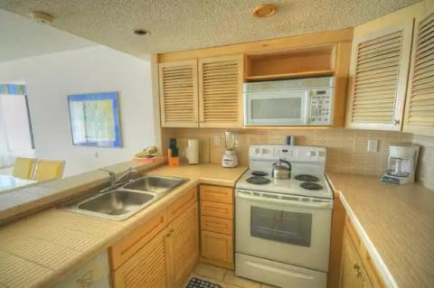 Royal Palm Beach Club - Unit 101