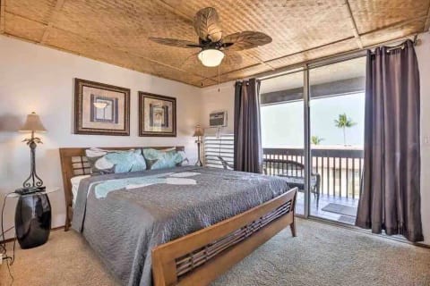Big Island. Kona Bay View Condo. Pool+Lanai. AC.