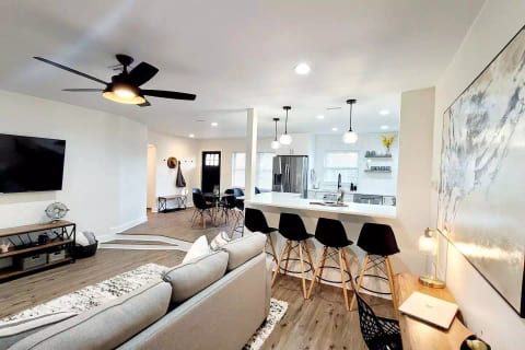 Twin Palms Oasis