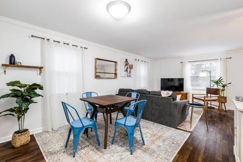 City Boho New Kitchen King Bed WFH