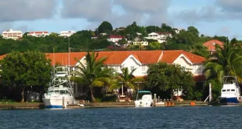 Anchorage #11 - Waterfront Rodney Bay