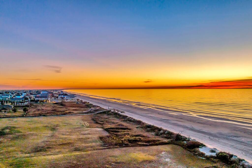 Crystal Beach - Lone Palm Resort - Bolivar Peninsula