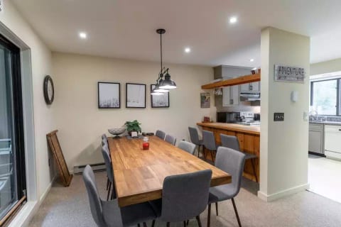 Dining area into the kitchen
