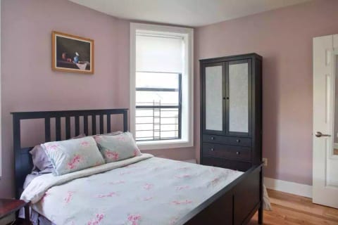Renovated 1BR Penthouse Oasis In Brownstone