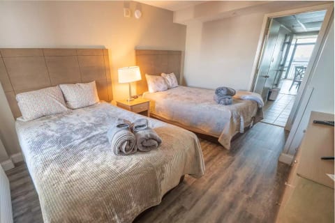 Landmark 1039 - 1 Bedroom