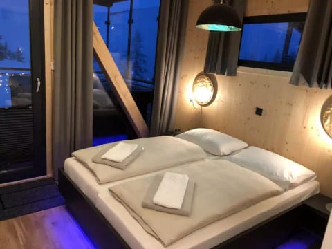 Superior # 04 Sauna&Sprudelwanne innen