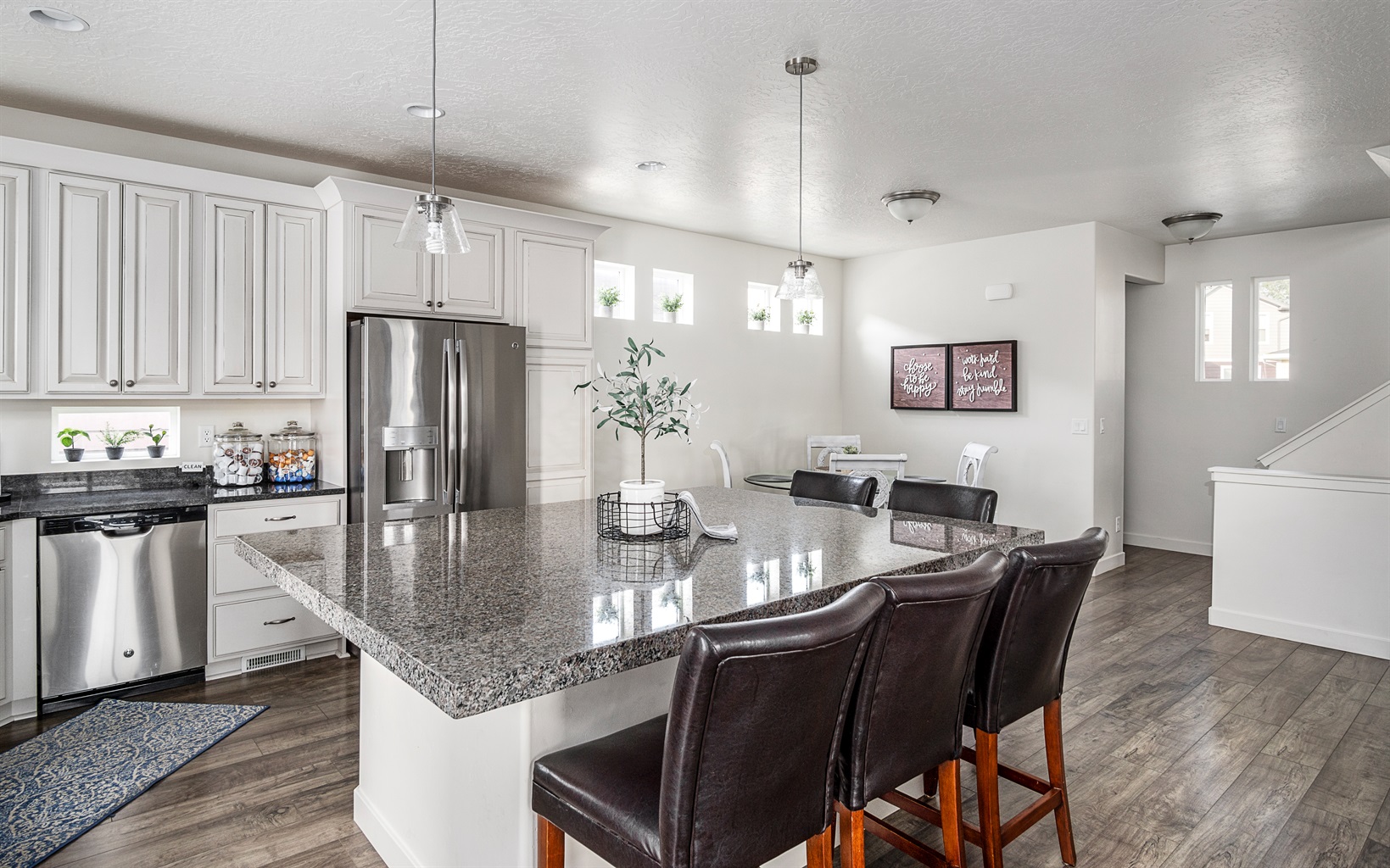 beautiful-4-bedroom-private-home-with-easy-access-to-provo-and-slc/