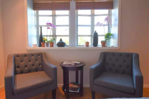 Cheerful Studio w/ View, Steps from Dolores Park