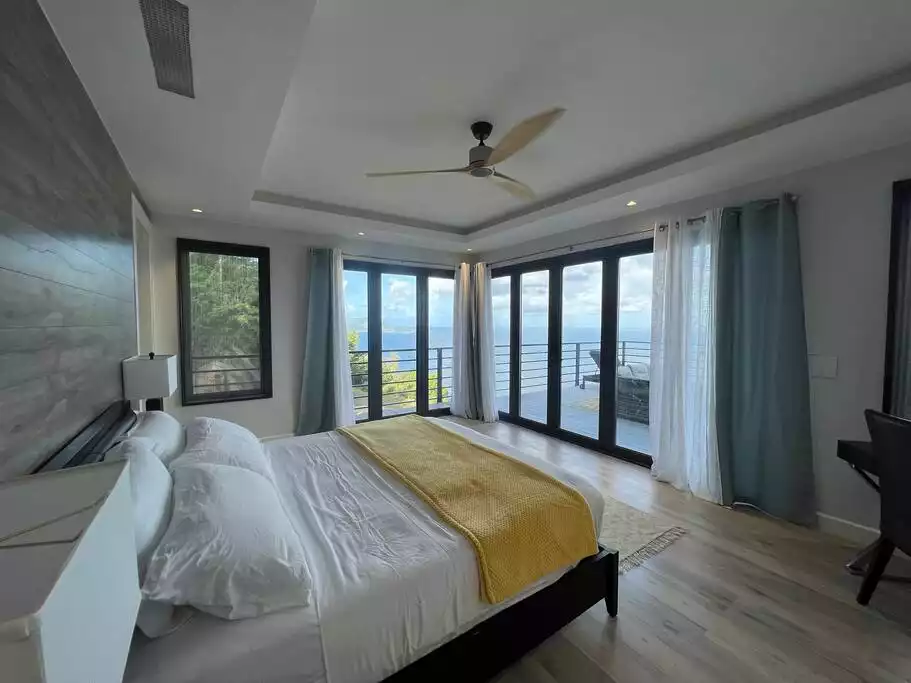 serene-stunning-and-modern-villa-modere/