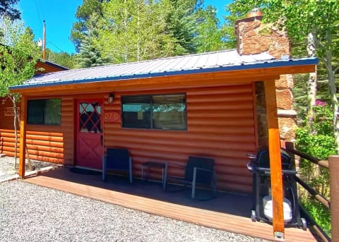 Greer River's Edge Cottage