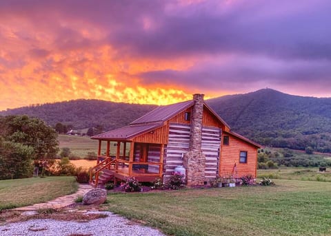 The Cabin at Morris Orchard.