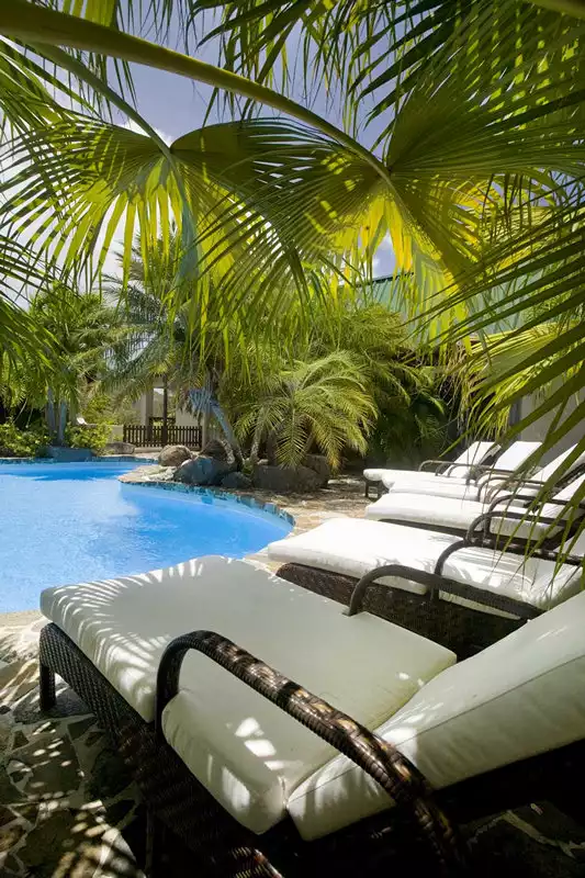 allamanda-estate-beef-island/