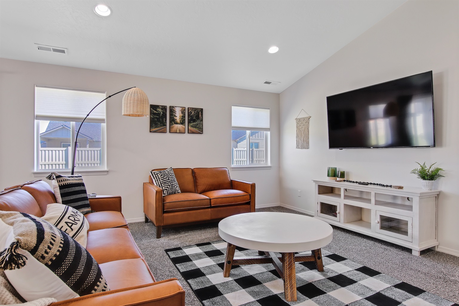 modern-sage-farmhouse-private-3-bedroom-home-amazing-location/