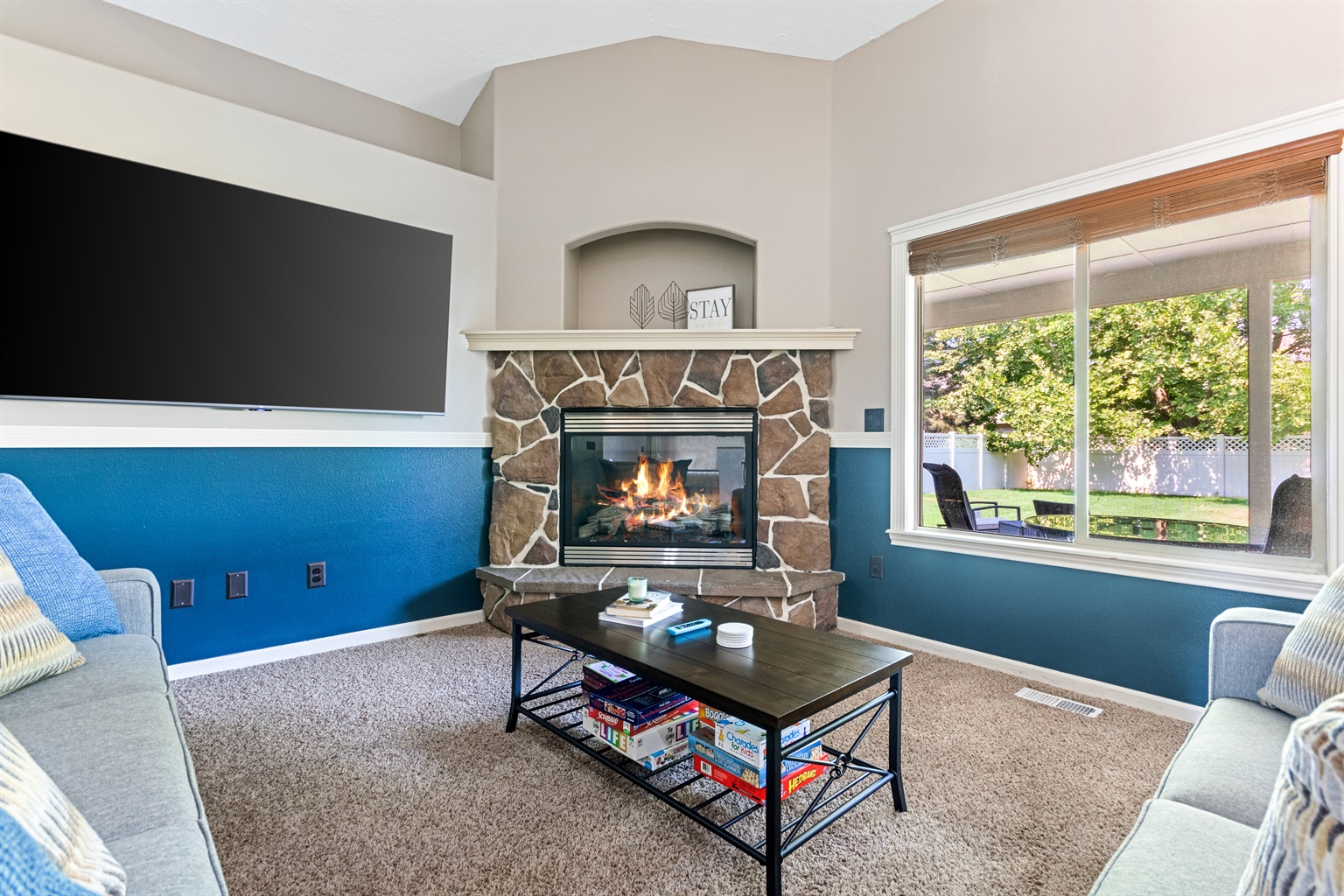 family-home-in-desirable-neighborhood-with-pool-access/