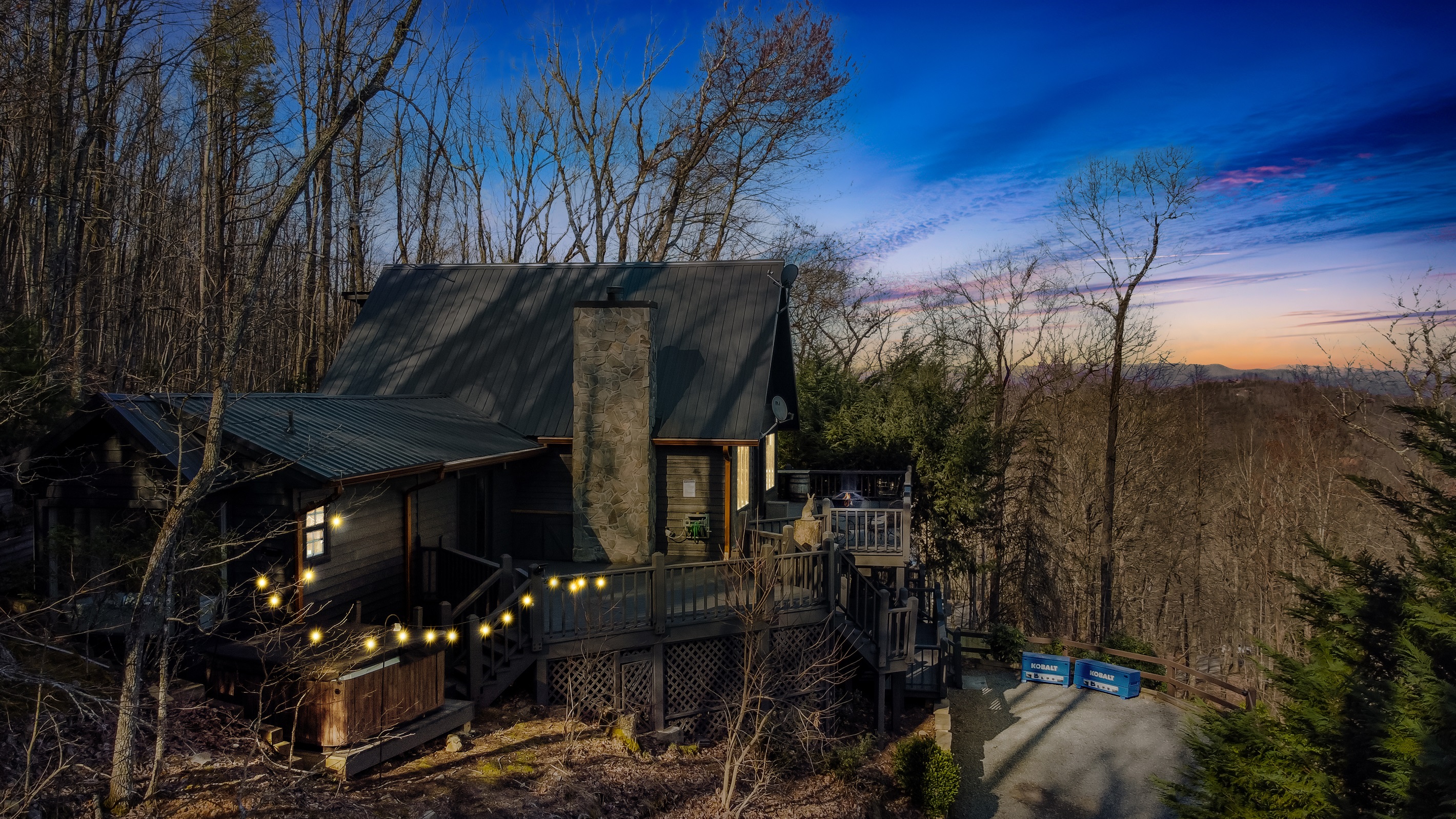 Italian Chalet overlooking Lake Blue Ridge, Blue Ridge GA
