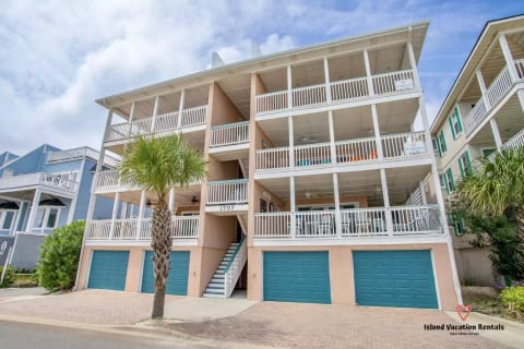 Porpoise Point 4, 1707 Strand Ave, Tybee Island, GA