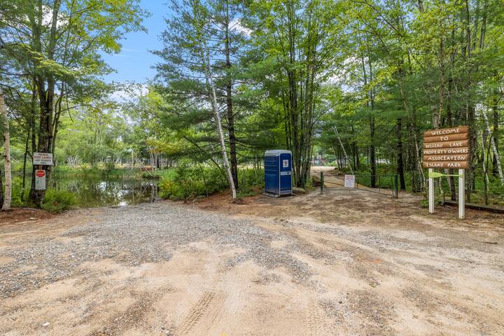 Lake House on Belleau Lake; Hot Tub, Kayaks! - Wakefield Lake House on Belleau Lake; Hot Tub, Kayaks! - Wakefield