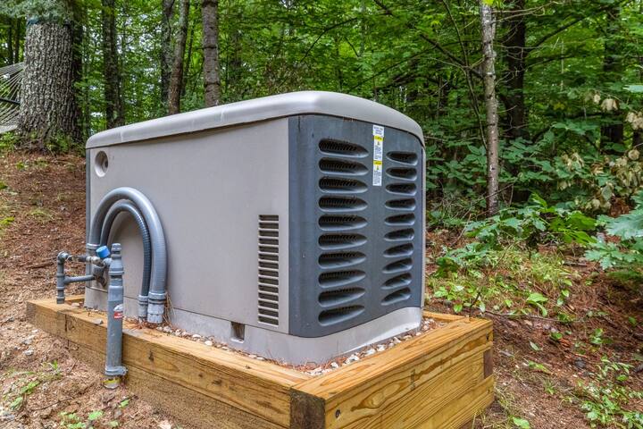 Lake House on Belleau Lake; Hot Tub, Kayaks! - Wakefield Lake House on Belleau Lake; Hot Tub, Kayaks! - Wakefield