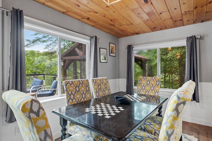 Lake House on Belleau Lake; Hot Tub, Kayaks! - Wakefield Lake House on Belleau Lake; Hot Tub, Kayaks! - Wakefield