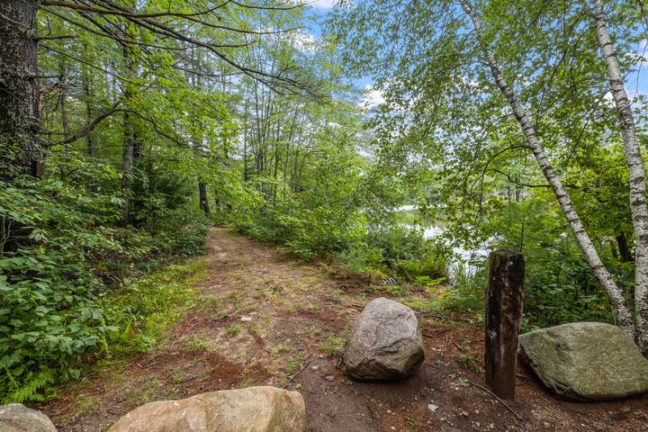 Lake House on Belleau Lake; Hot Tub, Kayaks! - Wakefield Lake House on Belleau Lake; Hot Tub, Kayaks! - Wakefield