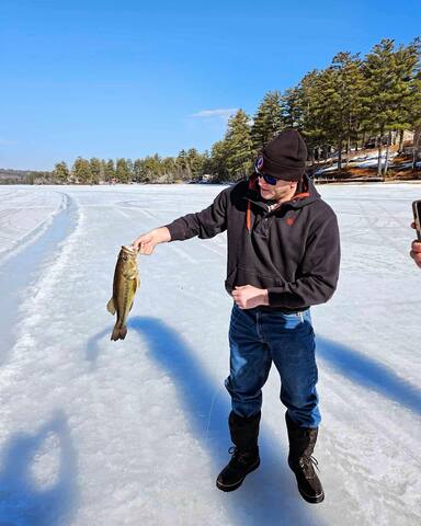 Lake House on Belleau Lake; Hot Tub, Kayaks! - Wakefield Lake House on Belleau Lake; Hot Tub, Kayaks! - Wakefield
