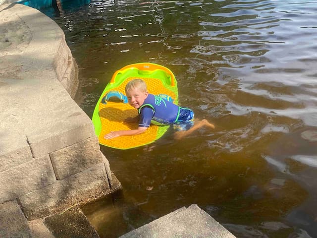 Lake House on Belleau Lake; Hot Tub, Kayaks! - Wakefield Lake House on Belleau Lake; Hot Tub, Kayaks! - Wakefield