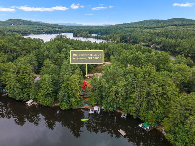 Lake House on Belleau Lake; Hot Tub, Kayaks! - Wakefield Lake House on Belleau Lake; Hot Tub, Kayaks! - Wakefield