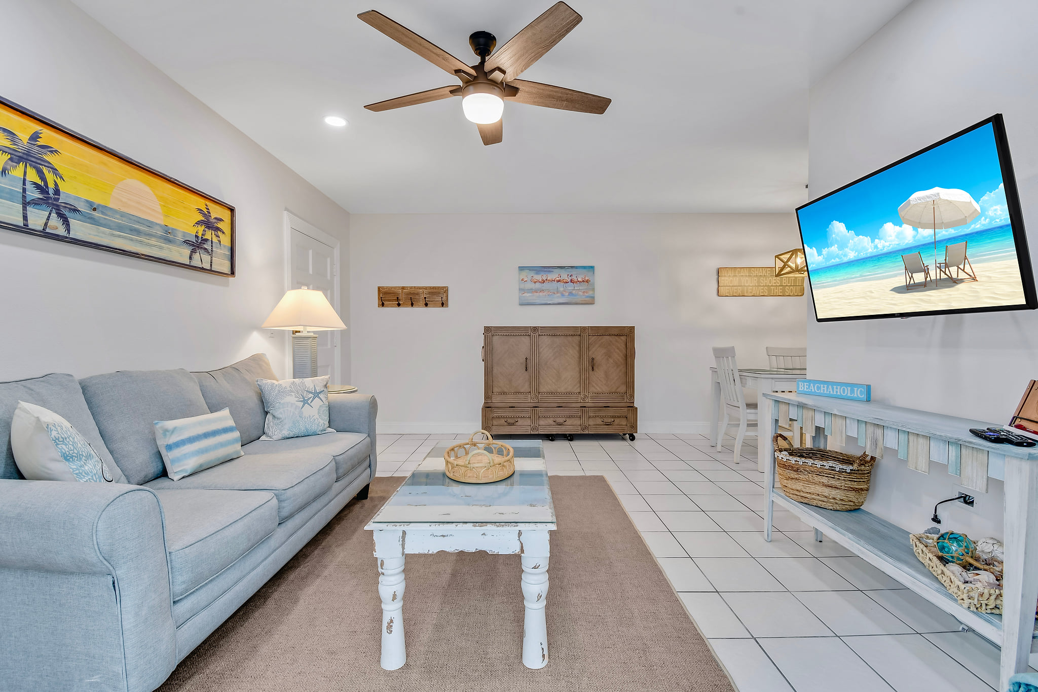 Funshine Pointe Capri - Newly Renovated - Intercoastal Views