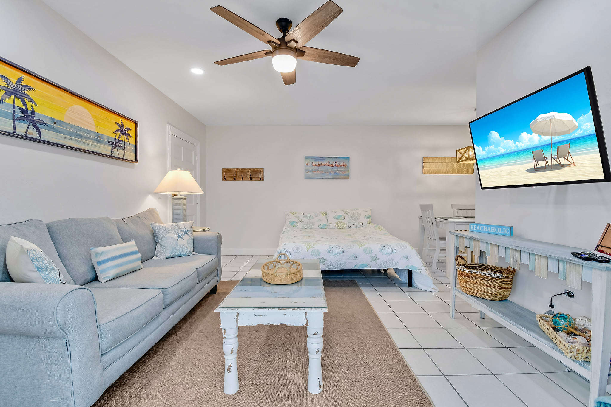 Funshine Pointe Capri - Newly Renovated - Intercoastal Views