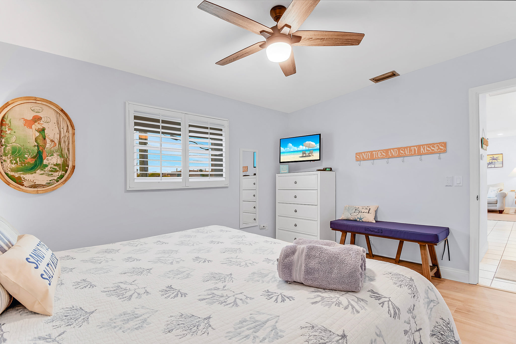 Funshine Pointe Capri - Newly Renovated - Intercoastal Views
