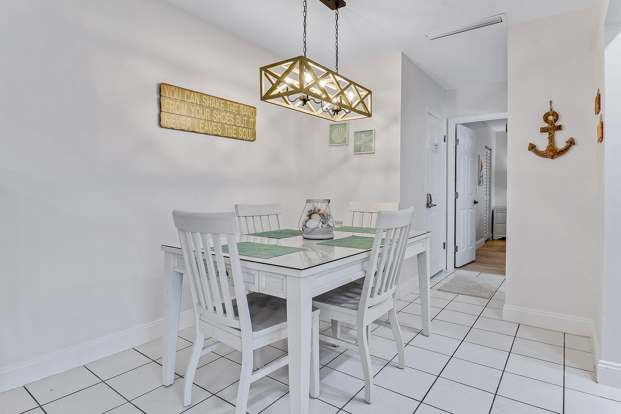Funshine Pointe Capri - Newly Renovated - Intercoastal Views