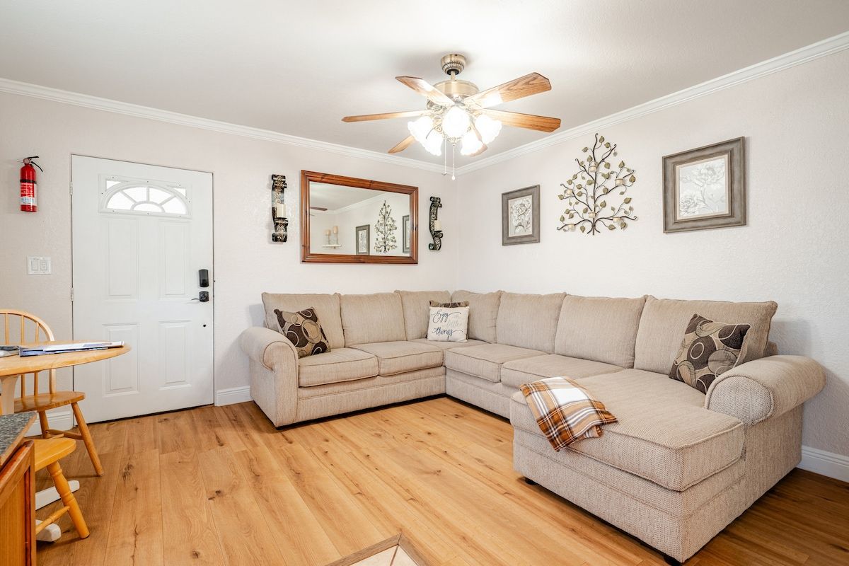 Cute & Cozy Guesthouse in Winter Haven