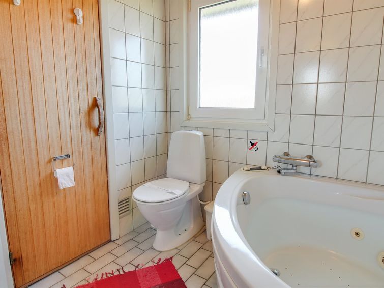 Bathroom - Lambe - 450m from the sea in Western Jutland - Hvide Sande