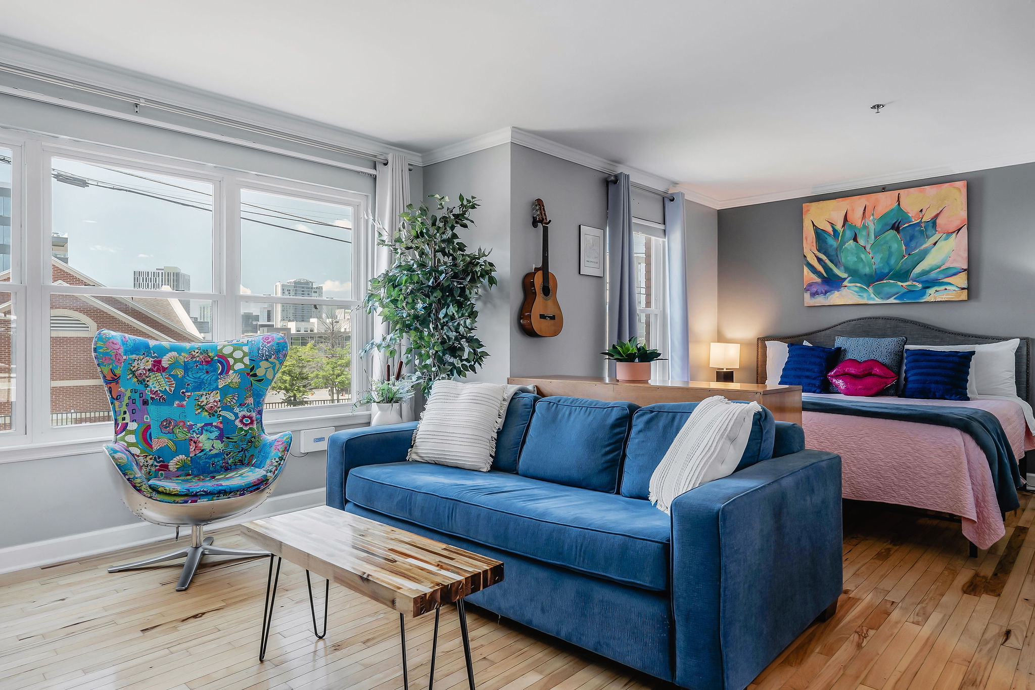 Free Gated Parking! Walk to Broadway! Miranda's