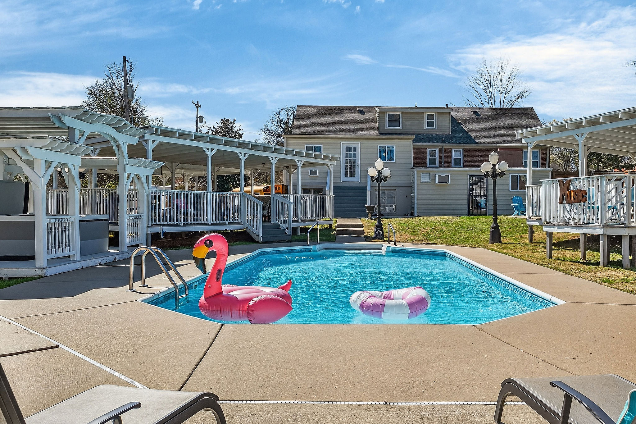 Private Pool! Dolly's Dixieland Delight! 10 beds! Spa! FirePit!