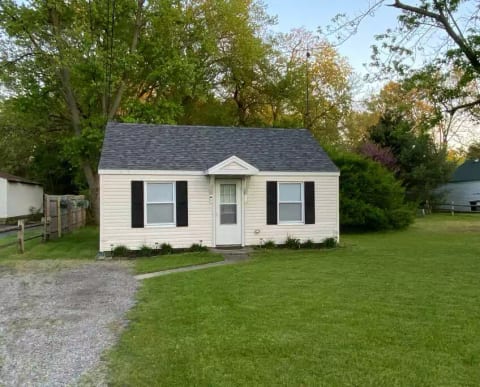 A cozy little house in the heart of historic Lambertville, Michigan.