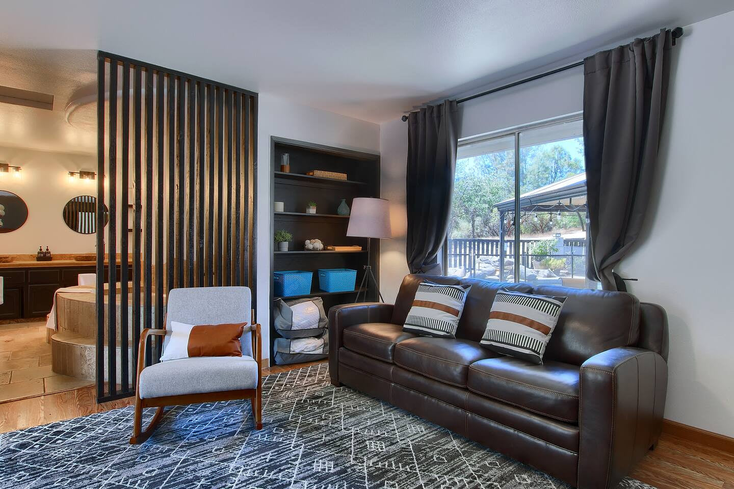 Master Room | Queen Sleeper | En Suite Bathroom, Jacuzzi