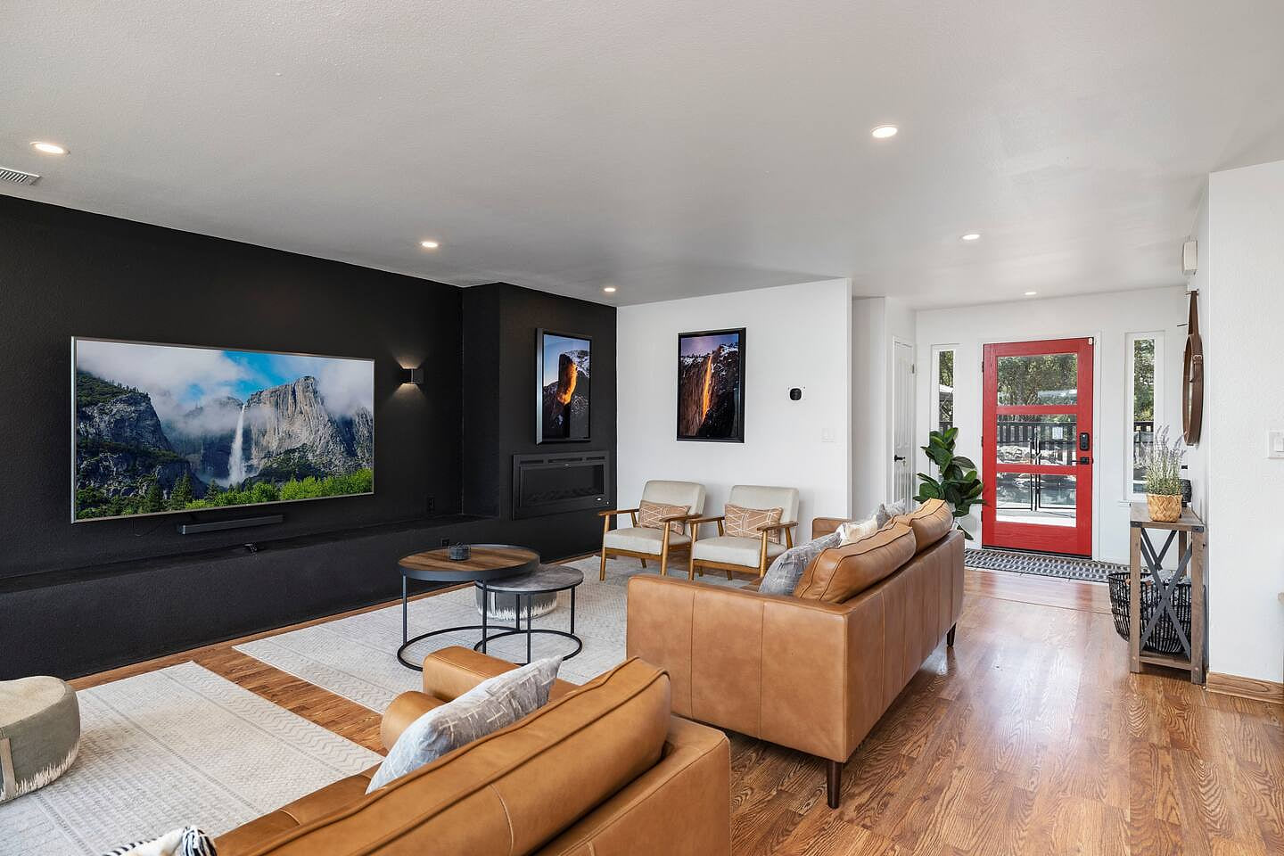 Relax and gather the family | New Furniture | New Smart TV