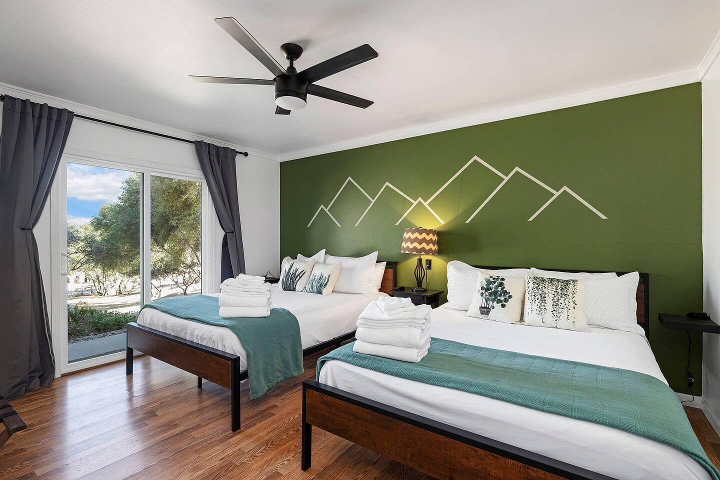 Double Queen room | Walk out to enjoy the outdoors!  